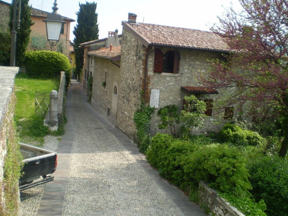 B&B Renzano Bedrooms Salò Exterior foto